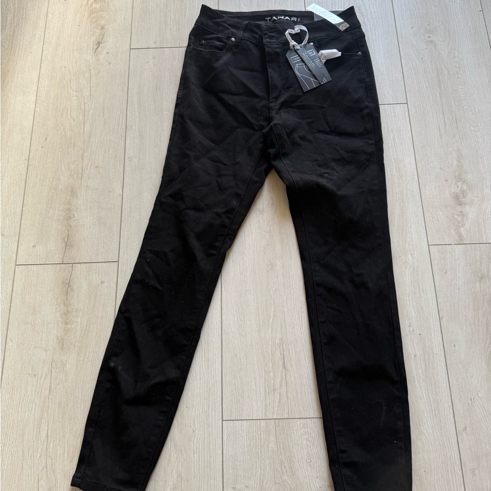Tahari Pants size 6 strechy